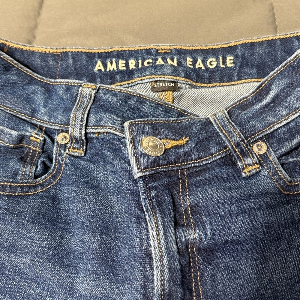 American Eagle 🦅 Mom Straight Jeans. 0 short - Picture 2 of 6